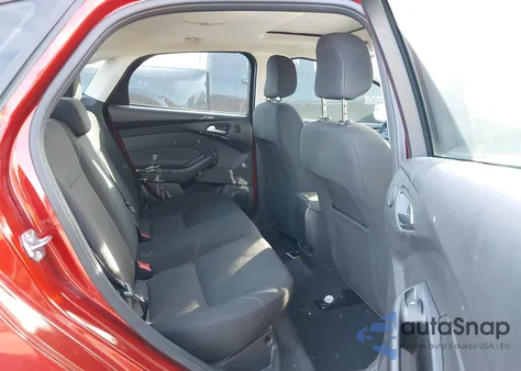 2018 Ford Focus Sel z USA, uszkodzony, nr VIN 1FADP3H28JL259121